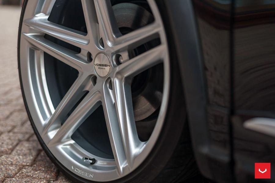 Колеса Volkswagen Tiguan on Vossen Wheels (VFS5) 2017 года  (фото 10 из 17)